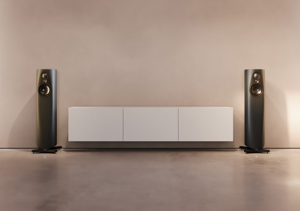Пара напольных колонок Linn 343 по сторонам от низкой белой тумбы